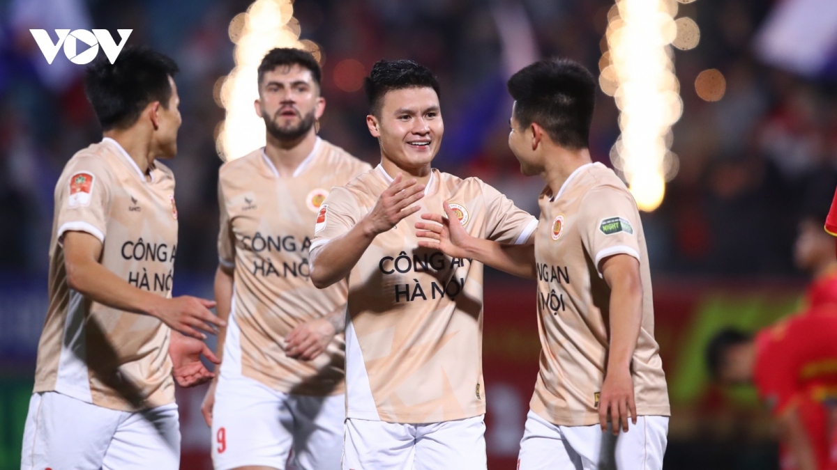 Bảng xếp hạng Vua phá lưới V-League: Quang Hải cạnh tranh cùng dàn ngoại binh- Ảnh 1.