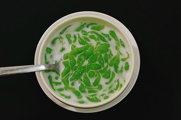 chè bánh lọt